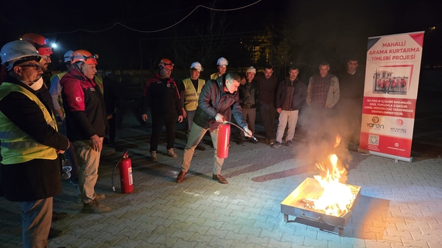 Akşehir'de MAK projesi kapsamında afet bilinci eğitimleri sürüyor