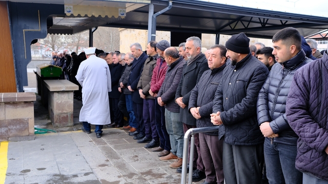 Nefes borusuna yiyecek kaçtı, kurtarılamadı (2)