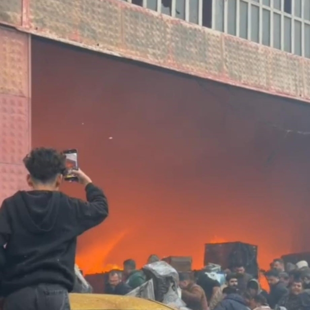 Şanlıurfa'da otomotiv deposunda korkutan yangın