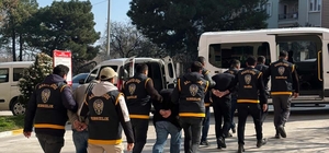 Maske takıp çelik kasaları boşaltan şüpheliler kamerada; 7 tutuklama