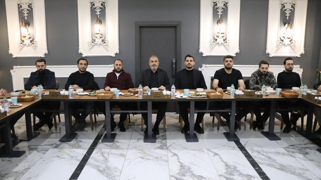 Başkan Alan, gençlerle bir araya geldi