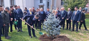 Bakan Yumaklı: Gıda anlamında problem, gübre tedarikinde sıkıntı yok