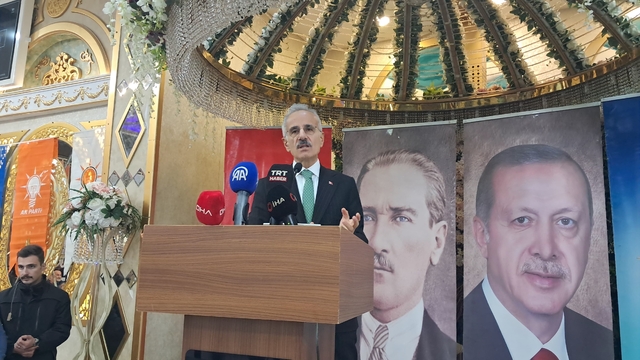 Bakan Uraloğlu: "Türkiye'nin ulaşım ve iletişim altyapısına yaklaşık 355 milyar dolar yatırım gerçekleştirdik"
"Terörsüz Türkiye vizyonumuzu da adım adım hayata geçiriyoruz"
