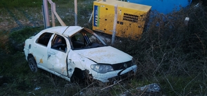 Balıkesir’de otomobil dere yatağına devrildi: 3’ü çocuk 5 yaralı