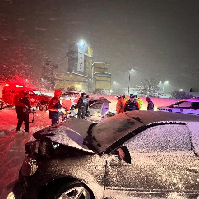 Bitlis'te trafik kazası: 2'si çocuk 7 kişi yaralandı