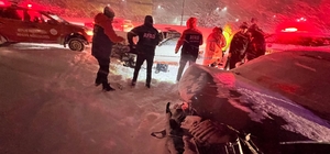 Bitlis'te iki otomobilin çarpıştığı kazada 7 kişi yaralandı