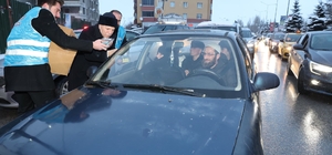 Başkan Sekmen "İftara 5 Kala" iftariyelik dağıttı