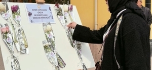 Yazıyı okuyan çiçek aldı: Yaşlı kadın hayatında ilk kez bu mutluluğu yaşadı