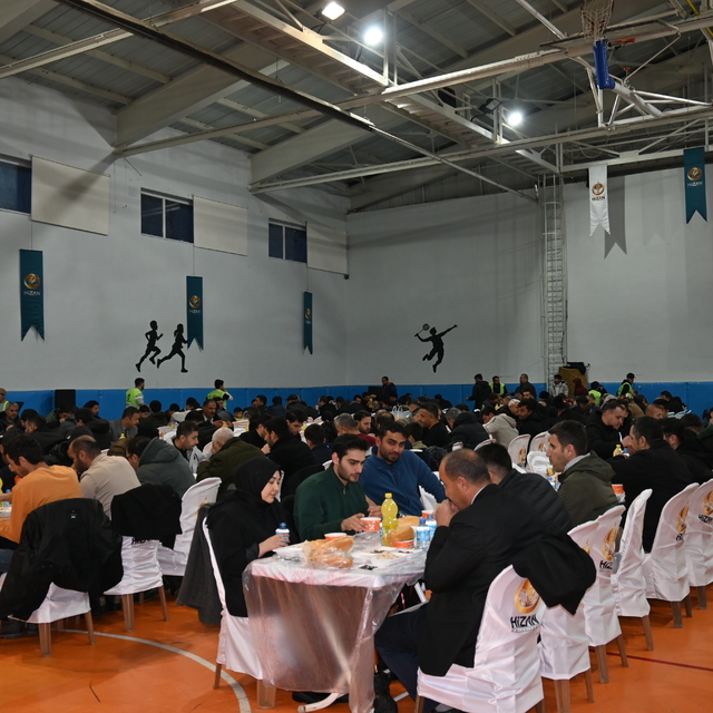 Hizan ilçesinde iftar programı düzenlendi