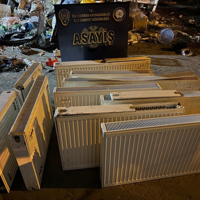 İskenderun'da kalorifer peteği hırsızları yakayı ele verdi