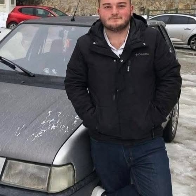 Trabzon'da uçuruma yuvarlanan otomobilin sürücüsü öldü