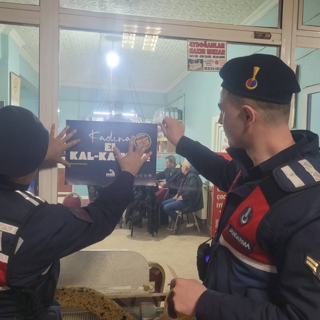 Bilecik'te 'Kadına El Kal-Ka-Maz' ve '18 Mart Şehitler Günü' bilgilendirme...