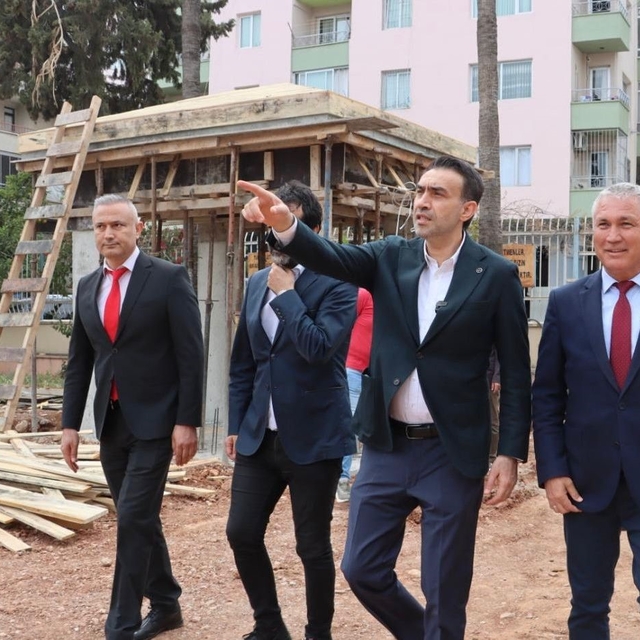 Mersin'de eğitim yatırımları sürüyor
Deprem riski dolayısıyla yıkılan okull...