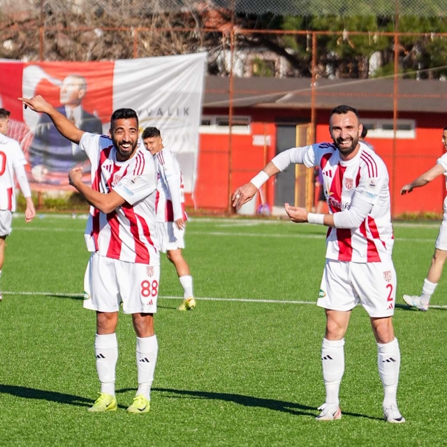 Ayvalıkgücü seriye taktı