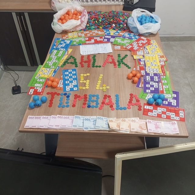 Taraftar derneği görünümlü kahvehaneye kumar baskını