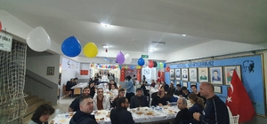 Bursa'daki lisenin öğrencileri öğretmenleriyle iftar yaptı
