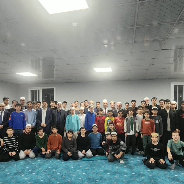 Aydın'da protokol ve öğrenciler 'İyilik Sofrası'nda bir araya geldi