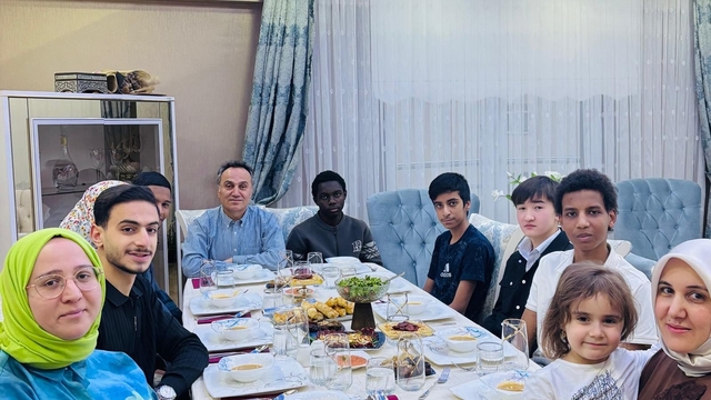 TOGÜ'de Ramazan sofraları öğrencilerle bereketlendi