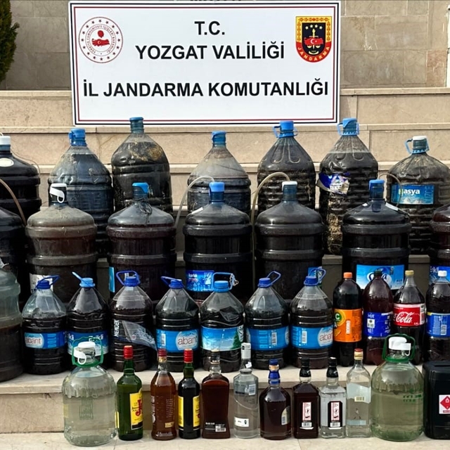 Yozgat'ta Jandarma kaçak alkol operasyonu düzenledi