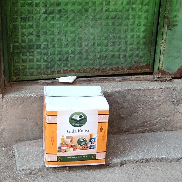 Sultan Şeyhmus Ez-Zuli Derneğinden ihtiyaç sahibi ailelere yardım