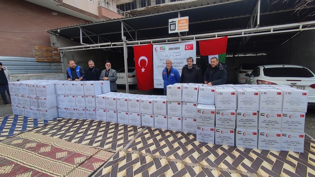 Şanlıurfa'daki ihtiyaç sahibi 150 aileye gıda kolisi desteği