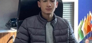 Köpekten kaçarken canından oldu
Yozgat'ta sevgi evlerinde kalan 16 yaşındak...