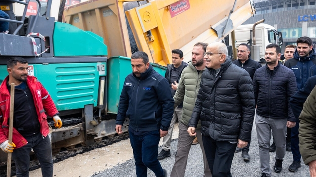 Başkan Er: "Kışla caddesi-kız meslek lisesi arası önümüzdeki hafta trafiğe açılacak"