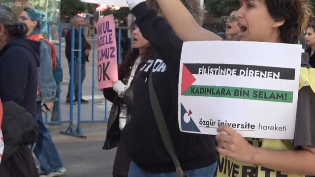 Antalya'da 8 Mart Dünya Kadınlar Günü yürüyüşü