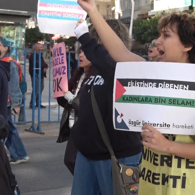 Antalya'da 8 Mart Dünya Kadınlar Günü yürüyüşü