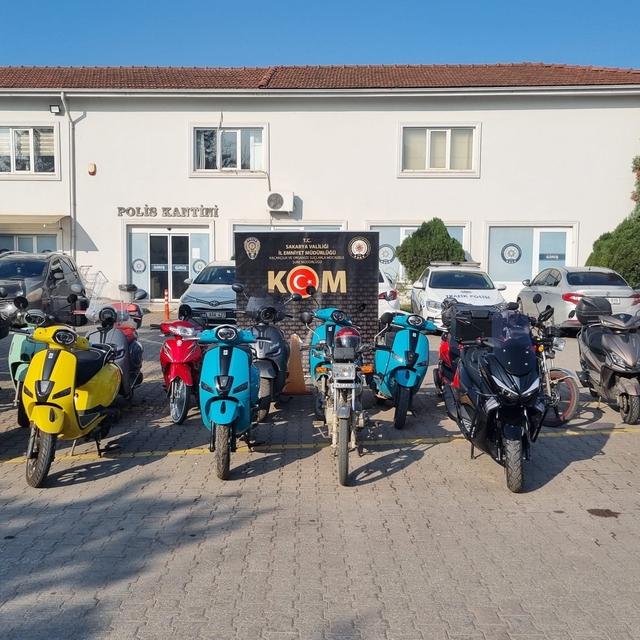 Motosiklette vergi ve ehliyet dolandırıcılarına 19 ilde operasyon: 3 tutukl...