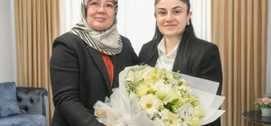 Şehit eşine vefa ziyareti