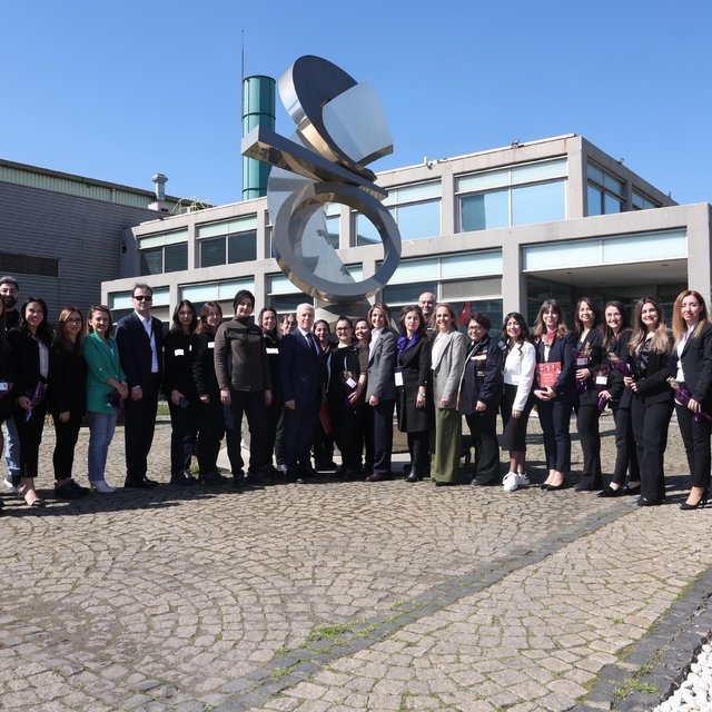 Başkan Bozbey'den kadın emekçilerine anlamlı ziyaret