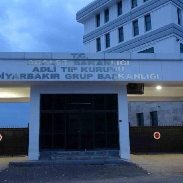 Diyarbakır'da akraba aileler arasında kavga: 1 ölü, 3 yaralı