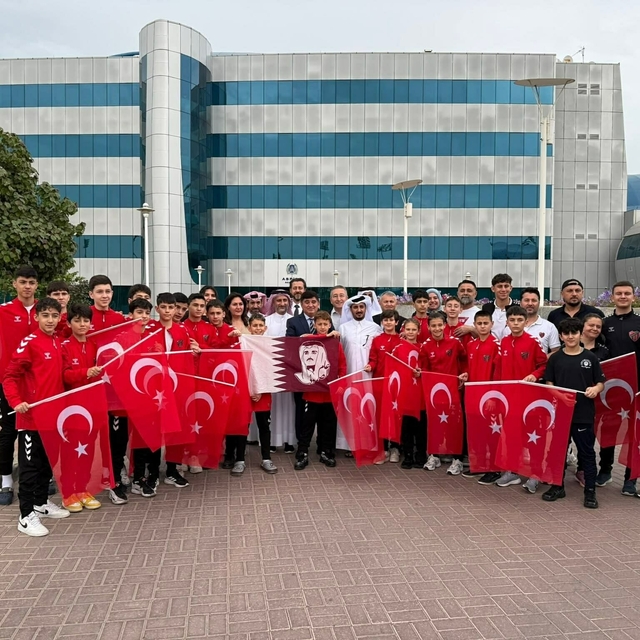 Katar'da mahsur kalan sporcular Türkiye'ye dönüş yoluna geçti