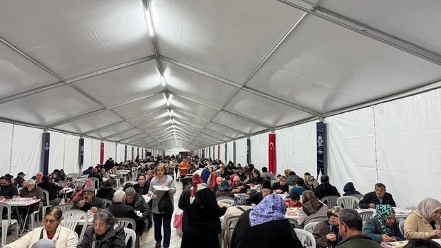 Başkan Çerçioğlu Ramazan ayının bereketini Aydın'ın dört bir yanına taşımayı sürdürüyor