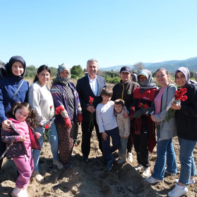 Buharkent'te 8 Mart'ta kadınlar unutulmadı