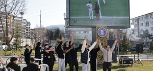 Kütahyalılar, Kütahyaspor'un zaferini dev ekrandan izledi