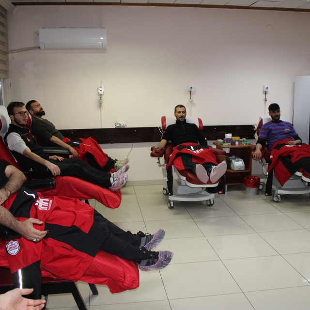 İftar yapıp kan vermeye koştular