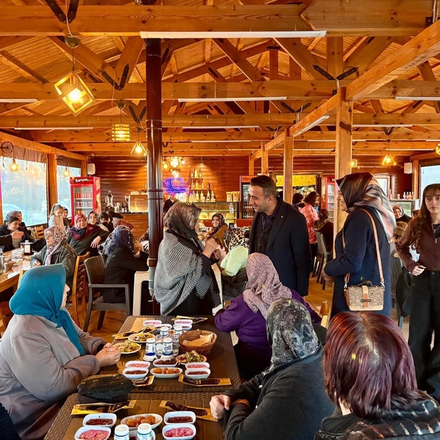 Akçadağ'da kadınlar iftarda buluştu