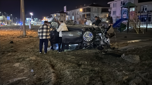 Kütahya'da takla atan otomobilin sürücüsü yaralandı