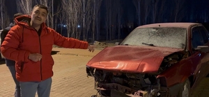 Sattığı otomobilin parasını beklerken, kazalı haliyle karşılaştı Sattığı aracın parasını alamayan İsmet Sayan: "Otomobili görünce beynim döndü"
