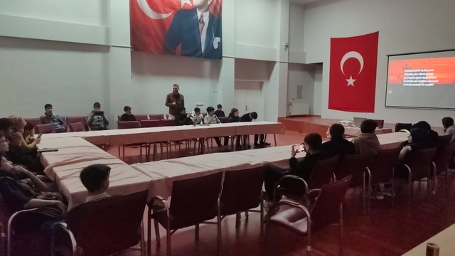 Bilecik'te çocuklardan eğlenceli karaoke gecesi