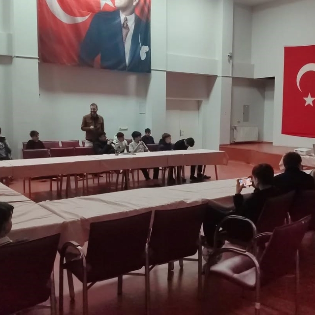 Bilecik'te çocuklardan eğlenceli karaoke gecesi