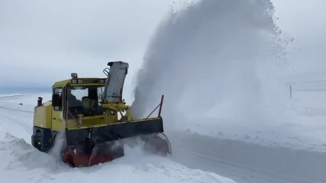 Kars'ta 25 köy yolu ulaşıma kapandı, ekipler seferber oldu
