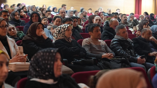 Düzce'de Ramazan coşkusu
Serdar Tuncer gönüllere dokundu