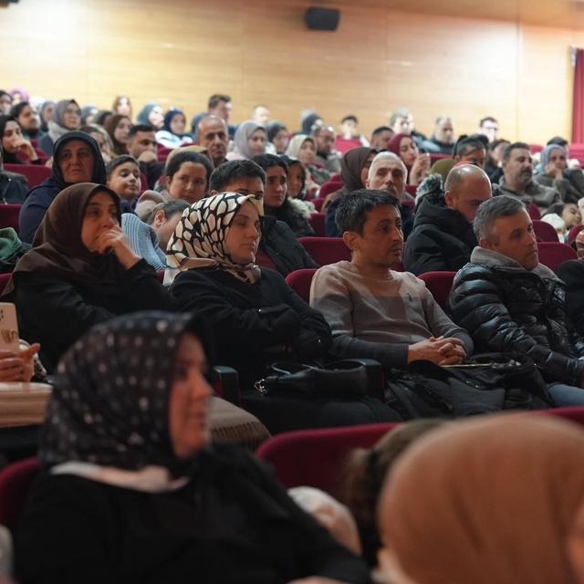 Düzce'de Ramazan coşkusu
Serdar Tuncer gönüllere dokundu