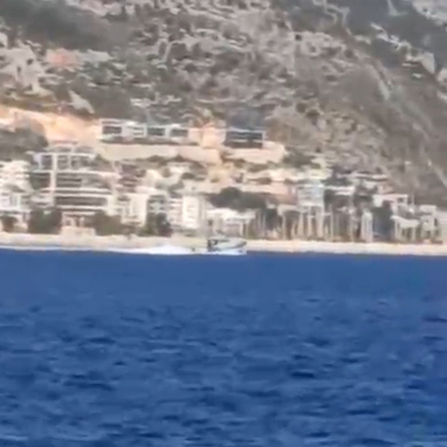 Akdeniz'de göçmenleri taşıyan tekne battı: 15 ölü, 20 yaralı