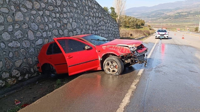 Bilecik'te trafik kazası: 2 yaralı