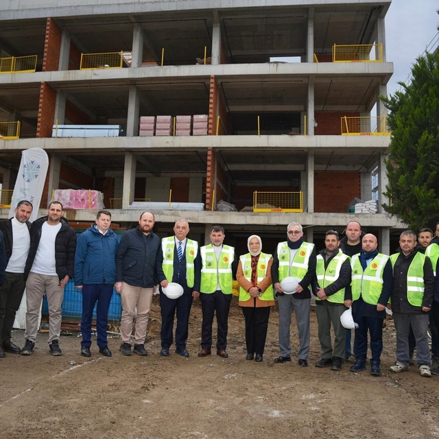 DTSO yeni binasına incelediler