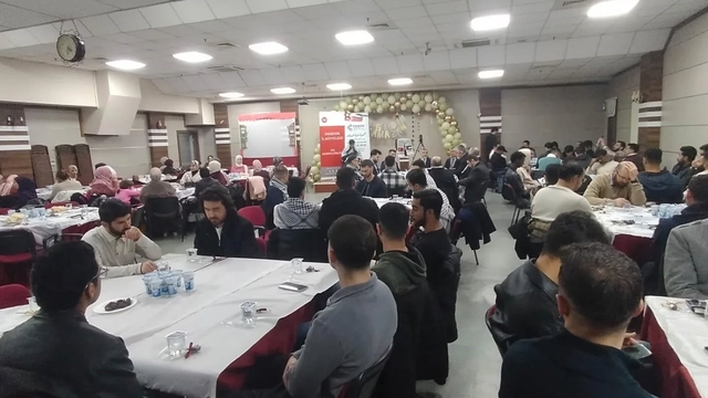 Uluslararası öğrenciler iftarda bir araya geldi